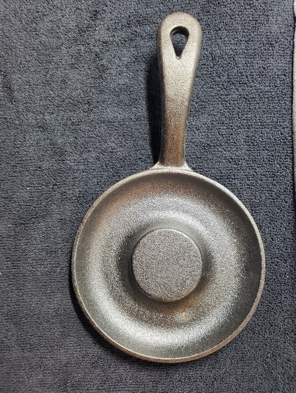 Mini Cast Iron Donut Baking Skillet Pan Single Serve 5" New Open Box